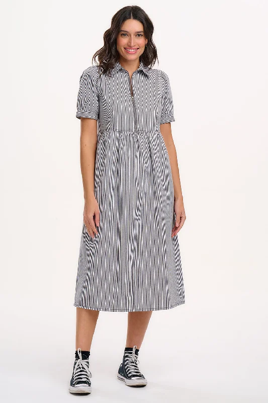 trendy midi dresses for spring -Gillian Midi Smock Dress - Monochrome Stripe