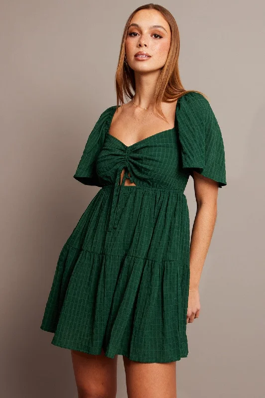 short mini dresses for travel -Green Fit And Flare Dress Short Sleeve Mini